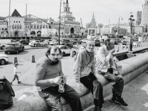 Moscow femlens three men alcoholics
